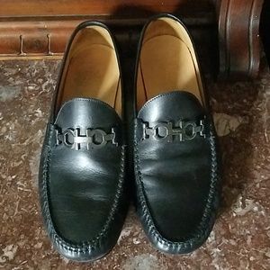 Farragomo bit driving Moccasin